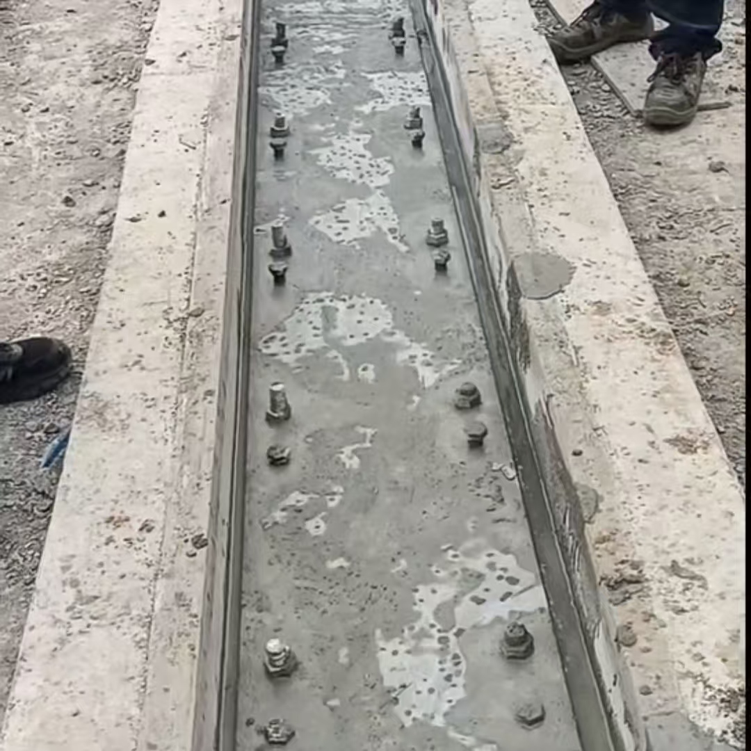 迎泽港口码头起重机龙门吊重型机械设备稳固用早强快凝轨道胶泥